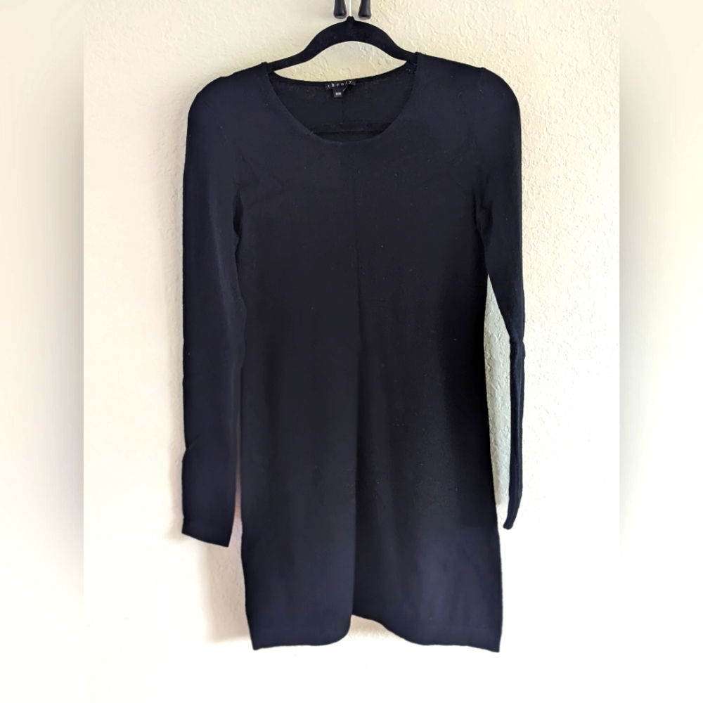 Theory 100%Cashmere thunic tops M